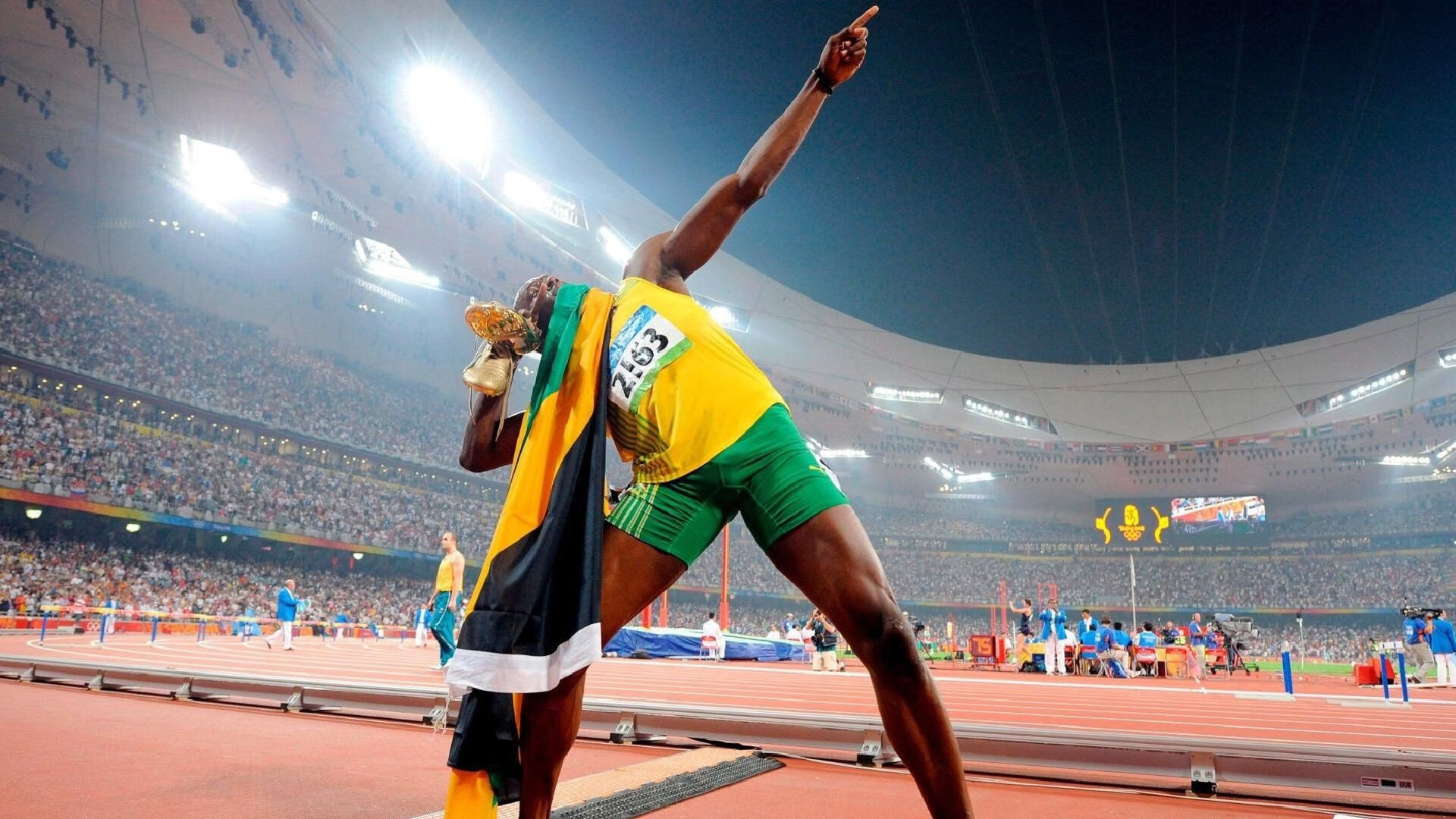 中国男篮在世界杯预选赛中大胜,提前晋级