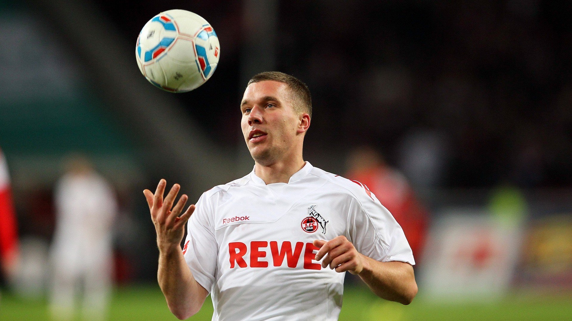 开云体育全站-足球文化如何实现传承与发展，足球文化精神传播